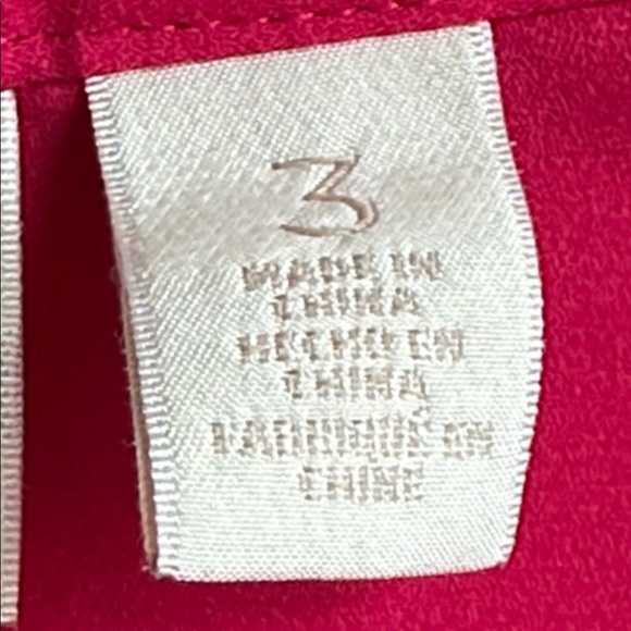 Chico's fuchsia flutter sleeve top with V-neck, elastic waist, size 3 (XL/16) - Picture 6 of 8